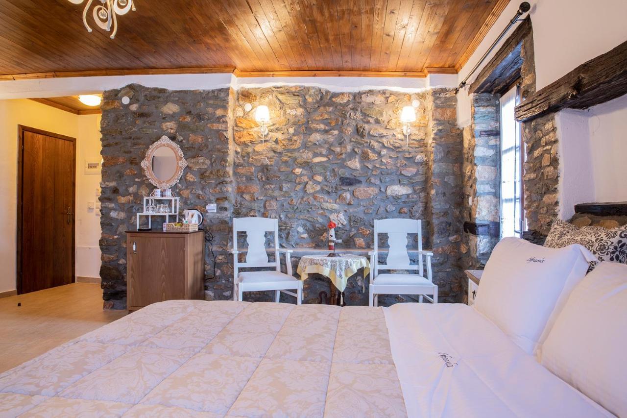 Guesthouse Ourania 帕莱斯潘蒂雷蒙 外观 照片