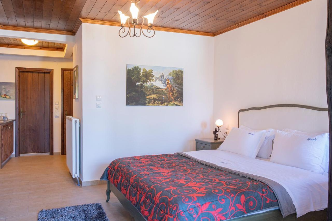 Guesthouse Ourania 帕莱斯潘蒂雷蒙 外观 照片